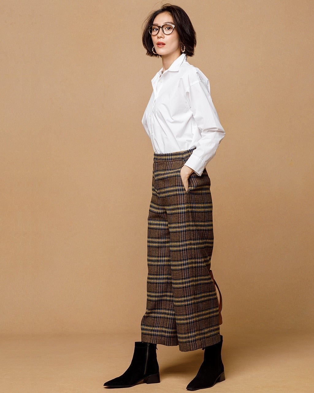 【ドゥクラッセ/DoCLASSE】のツイードライク・ワイドクロップド 人気、トレンドファッション・服の通販 founy(ファニー) 　ファッション　Fashion　レディースファッション　Fashion for Women　パンツ　Pants & Trousers　クロップド　Cropped, Short Length　ツイード　Twill, Twill Weave　ワイド　Wide, Wide Fit　軽量　Lightweight, Ultra Light　 other-1|ID: prp329100004633679 ipo3291000000033358326
