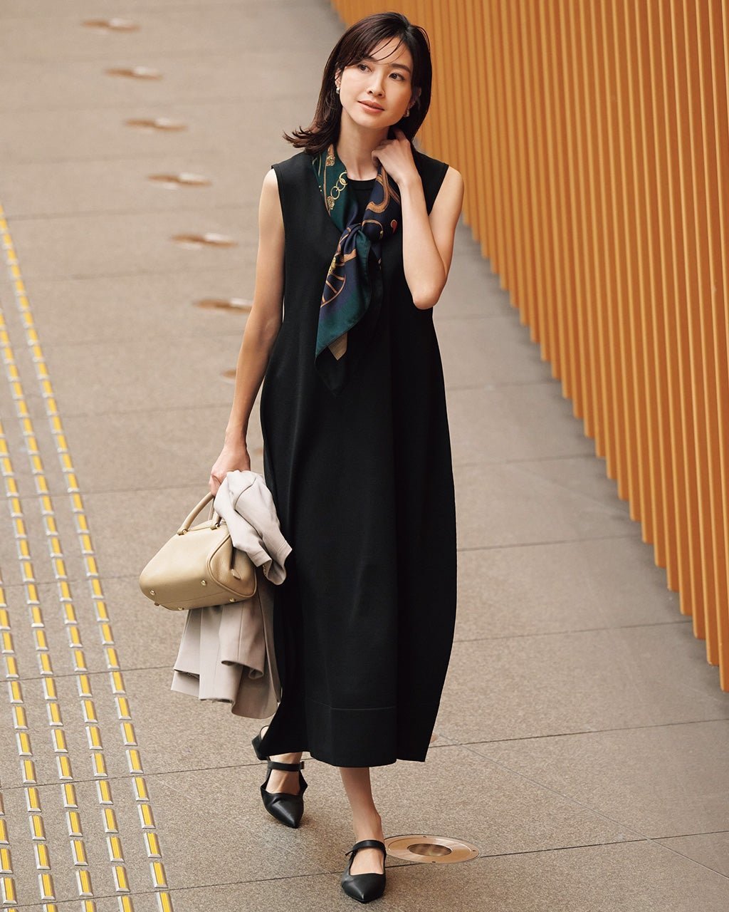【ドゥクラッセ/DoCLASSE】の構築ニット・フレアワンピース 人気、トレンドファッション・服の通販 founy(ファニー) 　ファッション　Fashion　レディースファッション　Fashion for Women　ワンピース　Dresses　シェイプ　Shape, Slim Fit　ノースリーブ　Sleeveless, No-Sleeve　フレア　Flare, Flared　 other-1|ID: prp329100004638400 ipo3291000000033919506