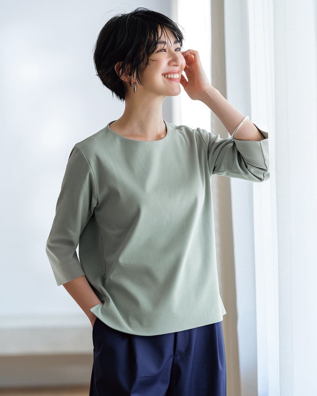 【ドゥクラッセ/DoCLASSE】のコンパクトフォルム/7分袖・ドゥクラッセTシャツ 人気、トレンドファッション・服の通販 founy(ファニー) 　ファッション　Fashion　レディースファッション　Fashion for Women　トップス・カットソー　Cut & Sew Tops　シャツ・ブラウス・オフィスカジュアル　Elegant Blouses & Button-Ups　ロングTシャツ・Tシャツ　Longline T-Shirts & Tees　カットソー・ベーシックTシャツ　Cut-and-Sewn Tops / Stretch Tees & Basics　インナー　Innerwear　秋　Autumn　カットソー　Cut and Sewn Top　コンパクト　Compact, Small Size　シンプル　Simple, Minimal　ジャケット　Jacket, Outerwear　ダブル　Double, Double-Breasted　デニム　Denim, Jeans Material　定番　Standard, Basic Item　なめらか　Smooth, Silky Texture　人気　Popular, Best Seller　バランス　Balance, Style Balance　パール　Pearl, Pearl Accent　フォルム　Silhouette, Form　フロント　Front, Front Design　プレミアム　Premium, High-End　ベーシック　Basic, Essential　半袖　Short Sleeve, Half Sleeve　ワイド　Wide, Wide Fit　新作・新入荷　New Arrivals / New In　おすすめ　Recommended / Our Picks　ビジネス 仕事 通勤　Business / Work / Commuting　 other-1|ID: prp329100004638401 ipo3291000000033430876