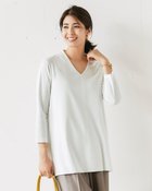 【ドゥクラッセ/DoCLASSE】の立体Vネック長め丈/8分袖・ドゥクラッセTシャツ オフホワイト|ID:prp329100004638428