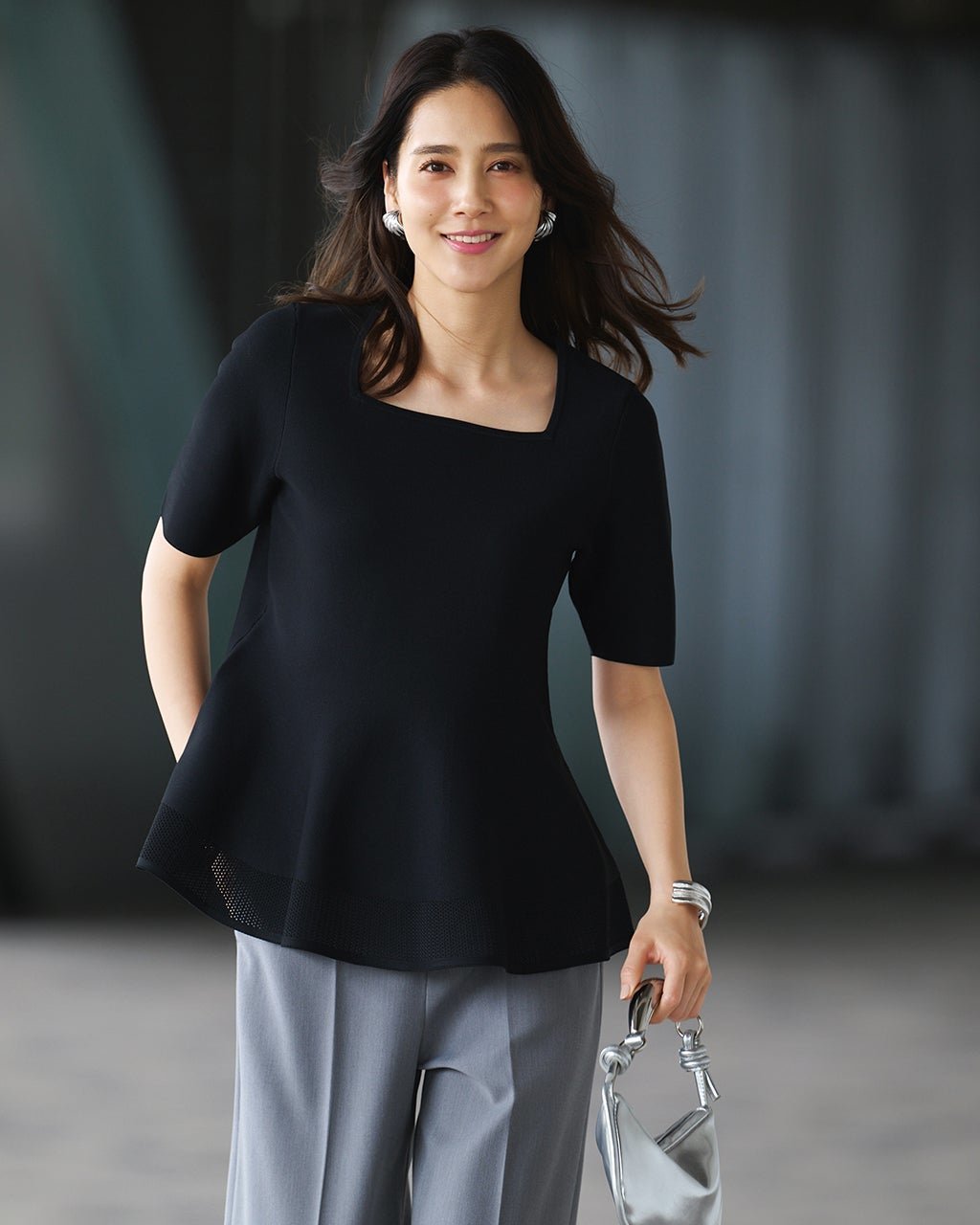 【ドゥクラッセ/DoCLASSE】の構築ニット・裾メッシュペプラムトップス 人気、トレンドファッション・服の通販 founy(ファニー) 　ファッション　Fashion　レディースファッション　Fashion for Women　トップス・カットソー　Cut & Sew Tops　ニット　Knit Tops & Sweaters　新作・新入荷　New Arrivals / New In　サマー　Summer, Summer Style　スクエア　Square, Square Shape　フォルム　Silhouette, Form　メッシュ　Mesh, Net Fabric　 other-1|ID: prp329100004638431 ipo3291000000033431083