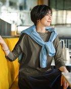 【ドゥクラッセ/DoCLASSE】の高密度シルコットン・7分袖Tシャツ/52cm丈 カーキ|ID:prp329100004638445
