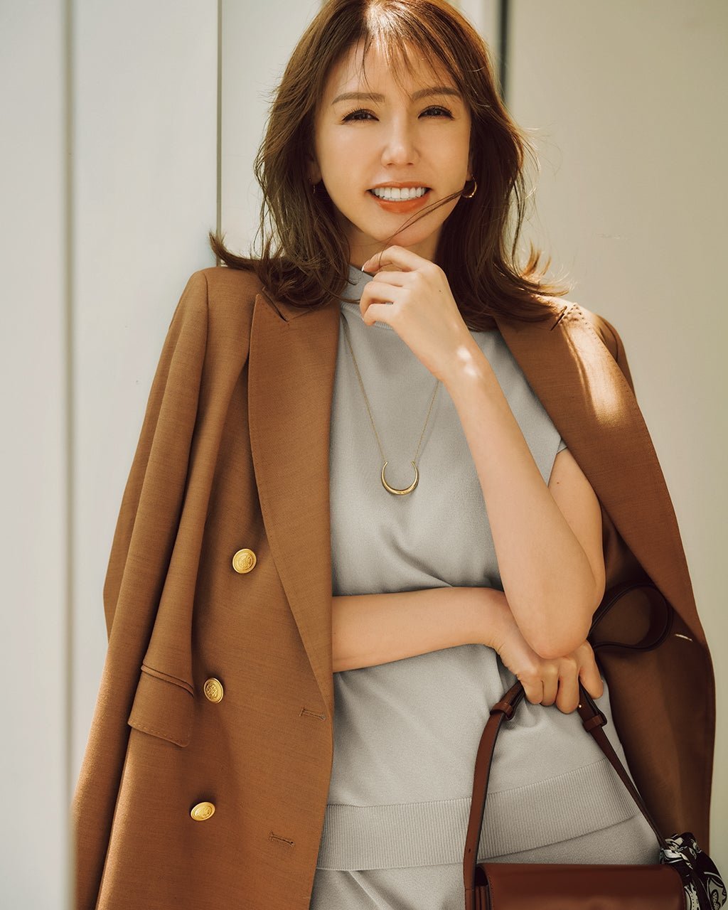 【ドゥクラッセ/DoCLASSE】の尾州産ミックスウール・ダブルブレストジャケット 人気、トレンドファッション・服の通販 founy(ファニー) 　ファッション　Fashion　レディースファッション　Fashion for Women　アウター　Coat / Outerwear Collection　レディースジャケット・軽アウター　Jackets　クラシカル　Classical, Vintage-Inspired　シェイプ　Shape, Slim Fit　ジャケット　Jacket, Outerwear　ストレッチ　Stretch, Stretchy Fabric　ハンド　Hand, Handmade　フォルム　Silhouette, Form　ロング　Long, Long-Length　ビジネス 仕事 通勤　Business / Work / Commuting　秋　Autumn　 other-1|ID: prp329100004639303 ipo3291000000033605093