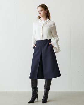 【ドゥクラッセ/DoCLASSE】 マトラッセクロス・ワイドクロップトパンツ人気、トレンドファッション・服の通販 founy(ファニー) ファッション Fashion レディースファッション Fashion for Women パンツ Pants & Trousers 新作・新入荷 New Arrivals / New In ドレープ Drape, Draping Fabric ハーフ Half, Half-Length ラグジュアリー Luxury, Elegant A/W・秋冬 Autumn/Winter |ID:prp329100004643687