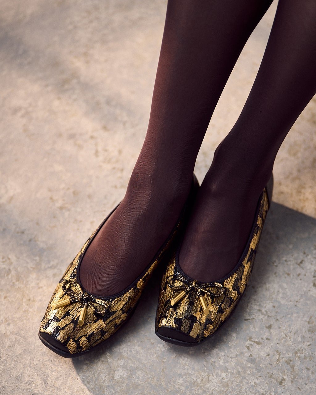 【フィットフィット/fitfit】の撥水ストレッチレザーリボンバレエ301 インテリア・キッズ・メンズ・レディースファッション・服の通販 founy(ファニー) ファッション Fashion レディースファッション Fashion for Women インソール Shoe Insole クッション Cushion, Throw Pillow 抗菌 Antibacterial, Bacteria-Resistant 軽量 Lightweight, Ultra Light シューズ Shoes, Footwear ストレッチ Stretch, Stretchy Fabric バレエ Ballet, Ballet Style フィット Fit, Slim Fit フォーマル Formal, Dressy メッシュ Mesh, Net Fabric モダン Modern, Contemporary モチーフ Motif, Design Theme リボン Ribbon, Bow ブラック×ゴールド|ID: prp329100004643692 ipo3291000000035831925