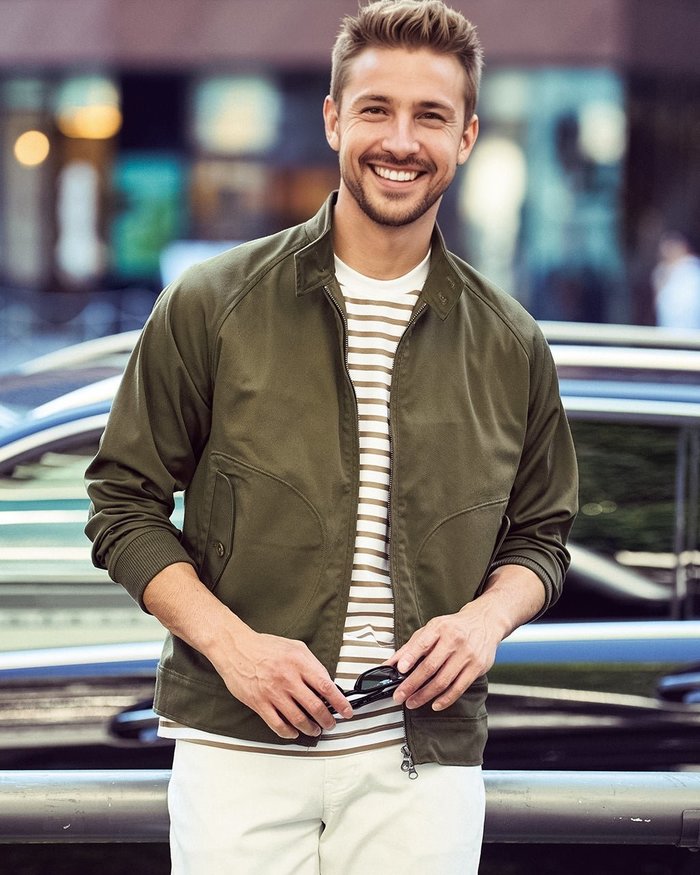 【ドゥクラッセ/DoCLASSE / MEN】のストレッチ綿混チノミリタリーブルゾン インテリア・キッズ・メンズ・レディースファッション・服の通販 founy(ファニー) https://founy.com/ ファッション Fashion メンズファッション Fashion for Men 新作・新入荷 New Arrivals / New In ストレッチ Stretch, Stretchy Fabric スラックス Slacks, Dress Pants デニム Denim, Jeans Material トレンド Trend, Trending Now パーカー Hoodie, Parka フラップ Flap, Flap Pocket ブルゾン Blouson, Bomber Jacket ポケット Pocket, Pocket Detail メンズ Men's, Menswear 定番 Standard, Basic Item |ID: prp329100004644627 ipo3291000000033514163