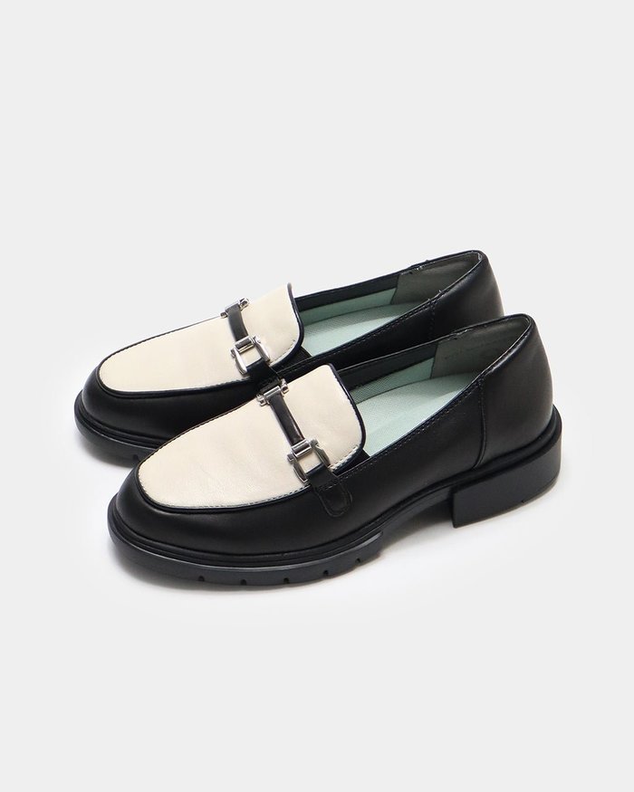 【フィットフィット/fitfit】のボリュームソールレザーローファー210 インテリア・キッズ・メンズ・レディースファッション・服の通販 founy(ファニー) https://founy.com/ ファッション Fashion レディースファッション Fashion for Women クッション Cushion, Throw Pillow クラシカル Classical, Vintage-Inspired 抗菌 Antibacterial, Bacteria-Resistant シューズ Shoes, Footwear シンプル Simple, Minimal スマート Smart, Elegant トレンド Trend, Trending Now 定番 Standard, Basic Item 人気 Popular, Best Seller バランス Balance, Style Balance フィット Fit, Slim Fit マニッシュ Mannish, Boyish メッシュ Mesh, Net Fabric 新作・新入荷 New Arrivals / New In |ID: prp329100004660824 ipo3291000000033728215