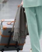 【ドゥクラッセ/DoCLASSE】のカシミヤタッチ・エアリーストール ダークグレー|ID: prp329100004665329 ipo3291000000033746899