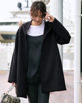 【ドゥクラッセ/DoCLASSE】のエアーライトフォルム・立体フードコート 人気、トレンドファッション・服の通販 founy(ファニー) ファッション Fashion レディースファッション Fashion for Women アウター Coat / Outerwear Collection コート・ロングコート・ピーコート Long Coats, Peacoats & More コンパクト Compact, Small Size フォルム Silhouette, Form |ID:prp329100004665339