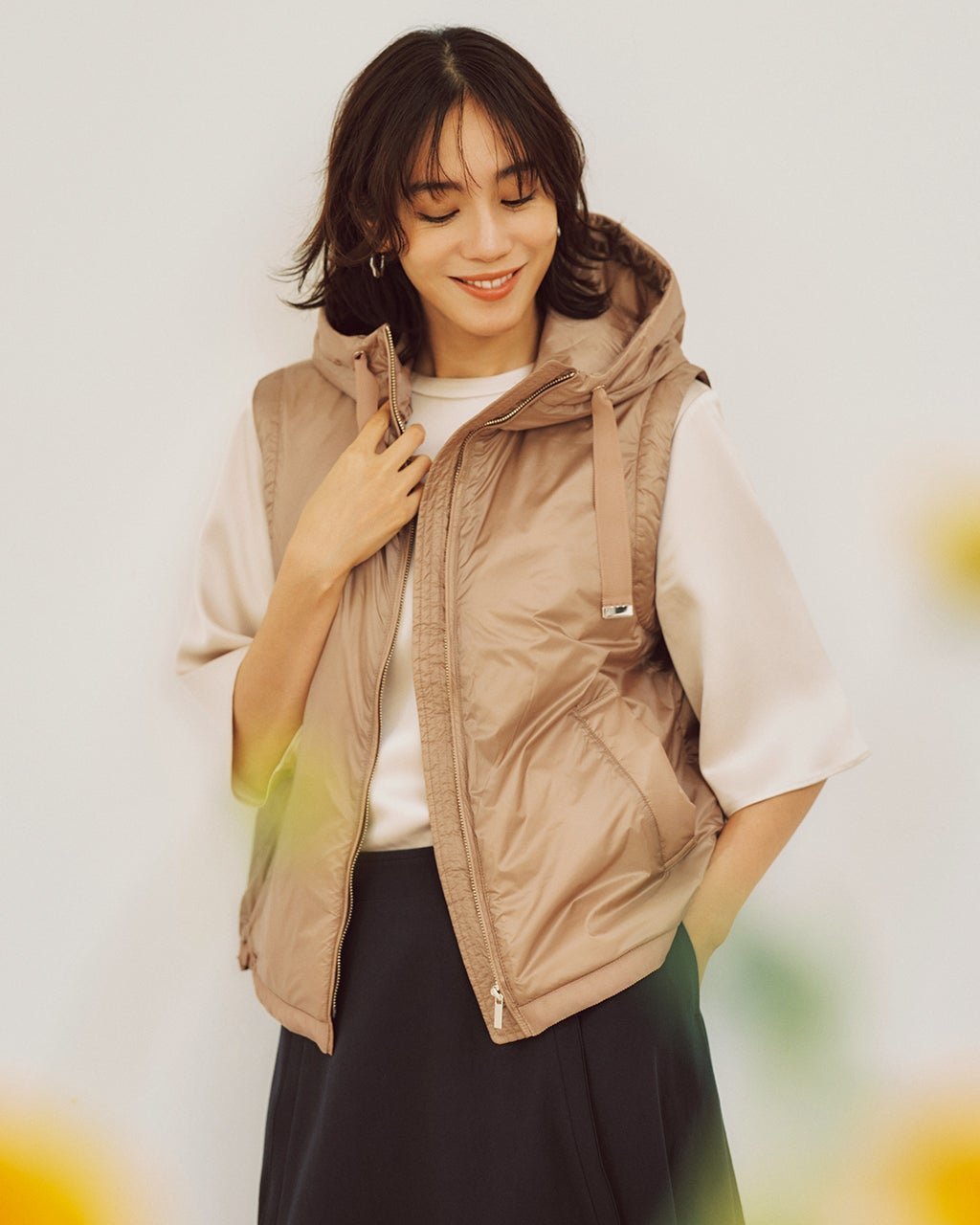 【ドゥクラッセ/DoCLASSE】のライトタフタ・中綿フードベスト 人気、トレンドファッション・服の通販 founy(ファニー) 　ファッション　Fashion　レディースファッション　Fashion for Women　アウター　Coat / Outerwear Collection　レディースジャケット・軽アウター　Jackets　新作・新入荷　New Arrivals / New In　アクセサリー　Fashion Accessories　グログラン　Grosgrain, Grosgrain Ribbon　ジャケット　Jacket, Outerwear　タフタ　Taffeta, Structured Fabric　ドローコード　Drawcord, Drawstring Cord　ベスト　Vest, Waistcoat　メタル　Metal, Metal Parts　 other-1|ID: prp329100004665347 ipo3291000000033746982