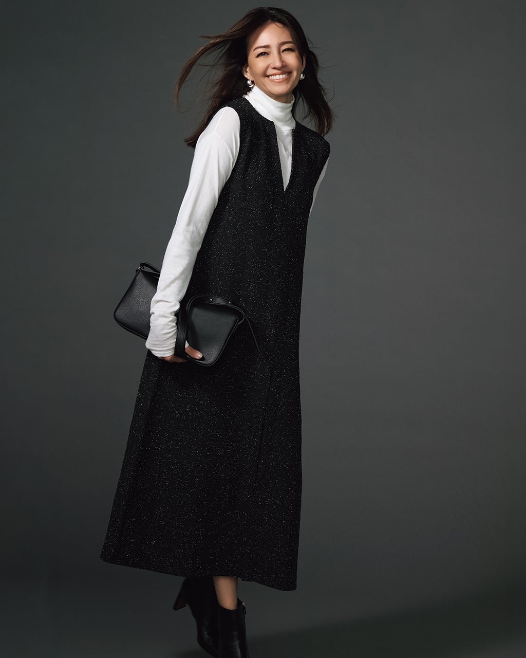 【ドゥクラッセ/DoCLASSE】のストレッチラメジャカード・ジャンパースカート インテリア・キッズ・メンズ・レディースファッション・服の通販 founy(ファニー) 　ファッション　Fashion　レディースファッション　Fashion for Women　スカート　Skirts　カットソー　Cut and Sewn Top　ストレッチ　Stretch, Stretchy Fabric　フロント　Front, Front Design　ラグジュアリー　Luxury, Elegant　ブラック|ID: prp329100004665378 ipo3291000000033747113