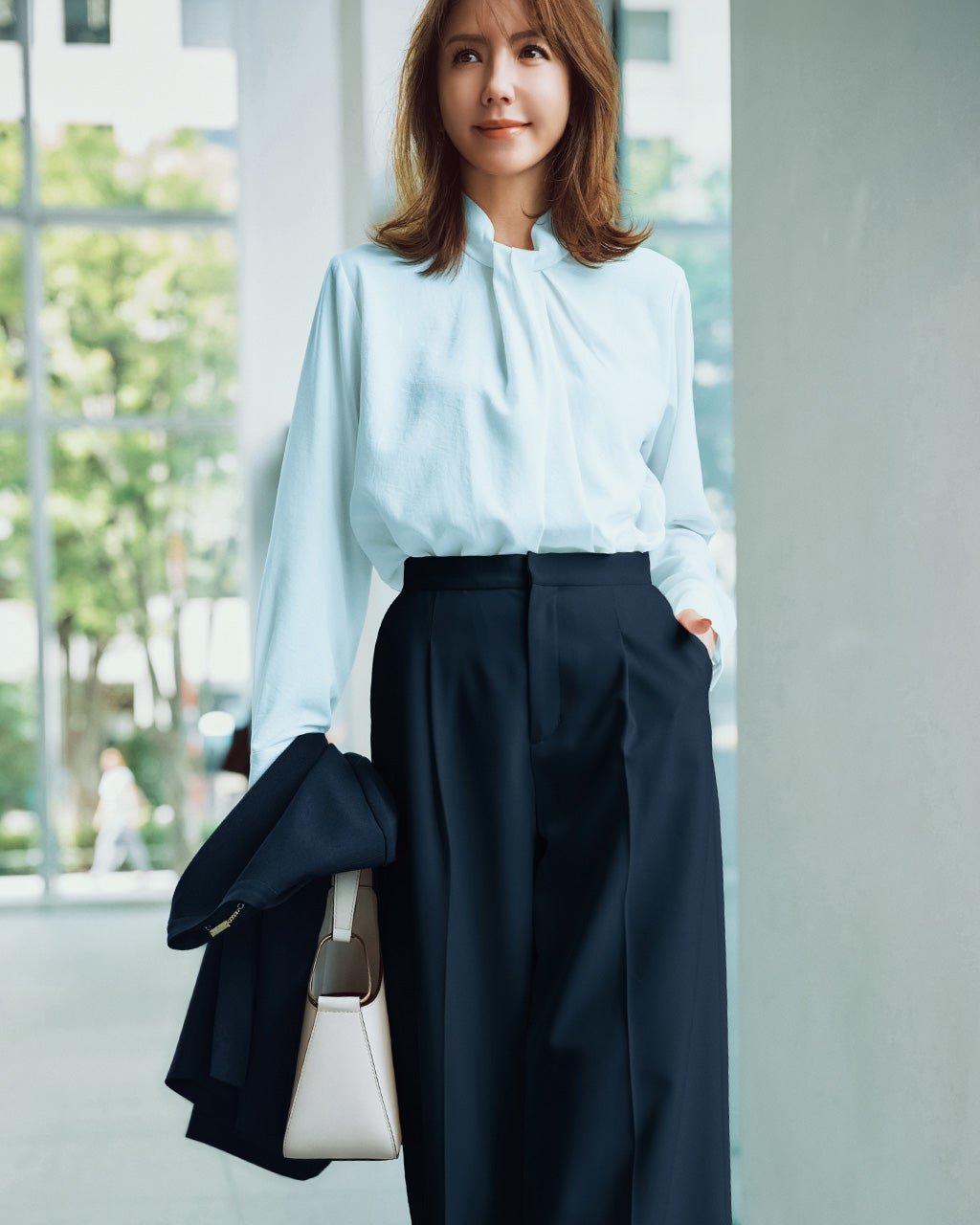 【ドゥクラッセ/DoCLASSE】のストレッチジョーゼット・スタンドボウタイブラウス 人気、トレンドファッション・服の通販 founy(ファニー) 　ファッション　Fashion　レディースファッション　Fashion for Women　トップス・カットソー　Cut & Sew Tops　シャツ・ブラウス・オフィスカジュアル　Elegant Blouses & Button-Ups　新作・新入荷　New Arrivals / New In　リボン　Ribbon, Bow　ビジネス 仕事 通勤　Business / Work / Commuting　 other-1|ID: prp329100004665380 ipo3291000000033747116