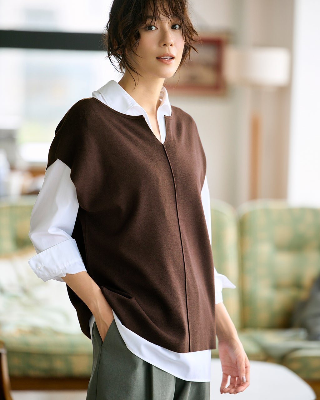 【ドゥクラッセ/DoCLASSE】のハイネック&ベスト・レイヤードセット インテリア・キッズ・メンズ・レディースファッション・服の通販 founy(ファニー) 　ファッション　Fashion　レディースファッション　Fashion for Women　アウター　Coat / Outerwear Collection　トップス・カットソー　Cut & Sew Tops　ニット　Knit Tops & Sweaters　ベスト&ジレ / 重ね着スタイル　Vests & Gilets　新作・新入荷　New Arrivals / New In　インナー　Innerwear　コンパクト　Compact, Small Size　コンビ　Combo, Combination Style　サマー　Summer, Summer Style　ジャケット　Jacket, Outerwear　セーター　Sweater, Knitwear　ハイネック　High Neck, Mock Neck　バランス　Balance, Style Balance　フォルム　Silhouette, Form　ベスト　Vest, Waistcoat　エレガント 上品　Elegant　人気　Popular, Best Seller　ブラウン|ID: prp329100004665391 ipo3291000000033747178