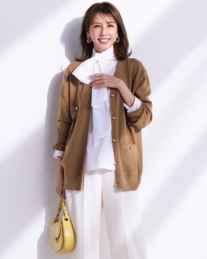 【ドゥクラッセ/DoCLASSE】の総針編み・飾りポケットVカーディガン インテリア・キッズ・メンズ・レディースファッション・服の通販 founy(ファニー) https://founy.com/ ファッション Fashion レディースファッション Fashion for Women トップス・カットソー Cut & Sew Tops カーディガン・羽織り Layered Style Cardigans カーディガン Cardigan, Knitwear ポケット Pocket, Pocket Detail |ID: prp329100004665551 ipo3291000000034145678