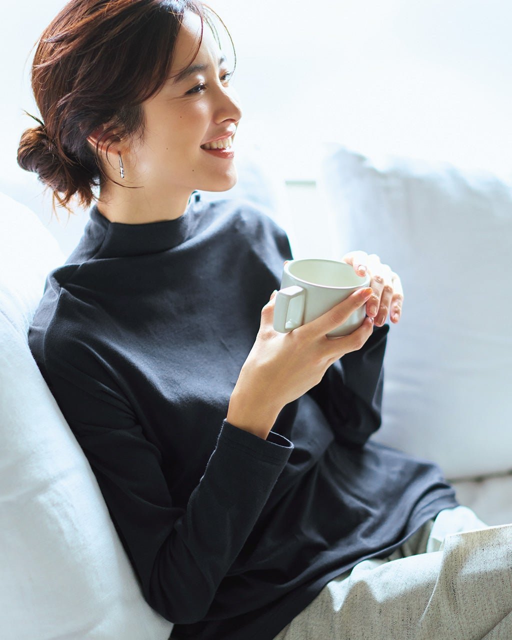 【ドゥクラッセ/DoCLASSE】のコットンガーゼ・ファネルネック/長袖 人気、トレンドファッション・服の通販 founy(ファニー) 　ファッション　Fashion　レディースファッション　Fashion for Women　トップス・カットソー　Cut & Sew Tops　シャツ・ブラウス・オフィスカジュアル　Elegant Blouses & Button-Ups　ロングTシャツ・Tシャツ　Longline T-Shirts & Tees　カットソー・ベーシックTシャツ　Cut-and-Sewn Tops / Stretch Tees & Basics　カットソー　Cut and Sewn Top　ショルダー　Shoulder, Shoulder Strap　スタイリッシュ　Stylish, Fashionable　ドレープ　Drape, Draping Fabric　ドロップ　Drop Shoulder, Dropped Style　モダン　Modern, Contemporary　長袖　Long Sleeve, Full Sleeve　 other-1|ID: prp329100004665699 ipo3291000000034145682