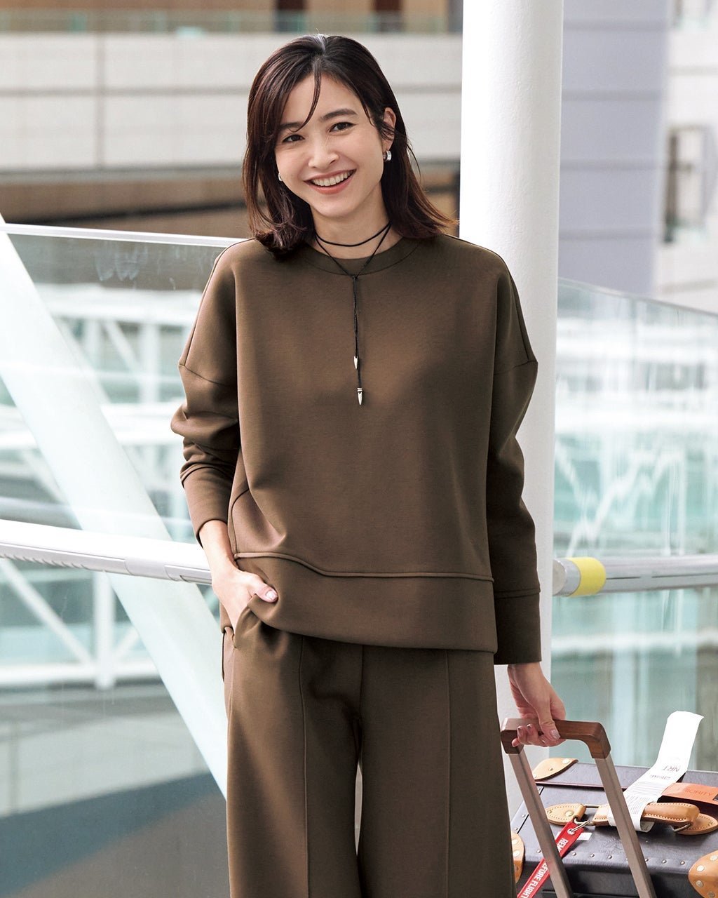 【ドゥクラッセ/DoCLASSE】のライトダンボールニット・プルオーバー インテリア・キッズ・メンズ・レディースファッション・服の通販 founy(ファニー) 　ファッション　Fashion　レディースファッション　Fashion for Women　トップス・カットソー　Cut & Sew Tops　ニット　Knit Tops & Sweaters　カジュアルプルオーバー・ニットトップス　Pullovers & Knit Tops / Casual Pullovers　カットソー　Cut and Sewn Top　コンパクト　Compact, Small Size　セットアップ　Set-Up, Coordinated Outfit　なめらか　Smooth, Silky Texture　新作・新入荷　New Arrivals / New In　エレガント 上品　Elegant　ブラウン|ID: prp329100004665733 ipo3291000000033747853