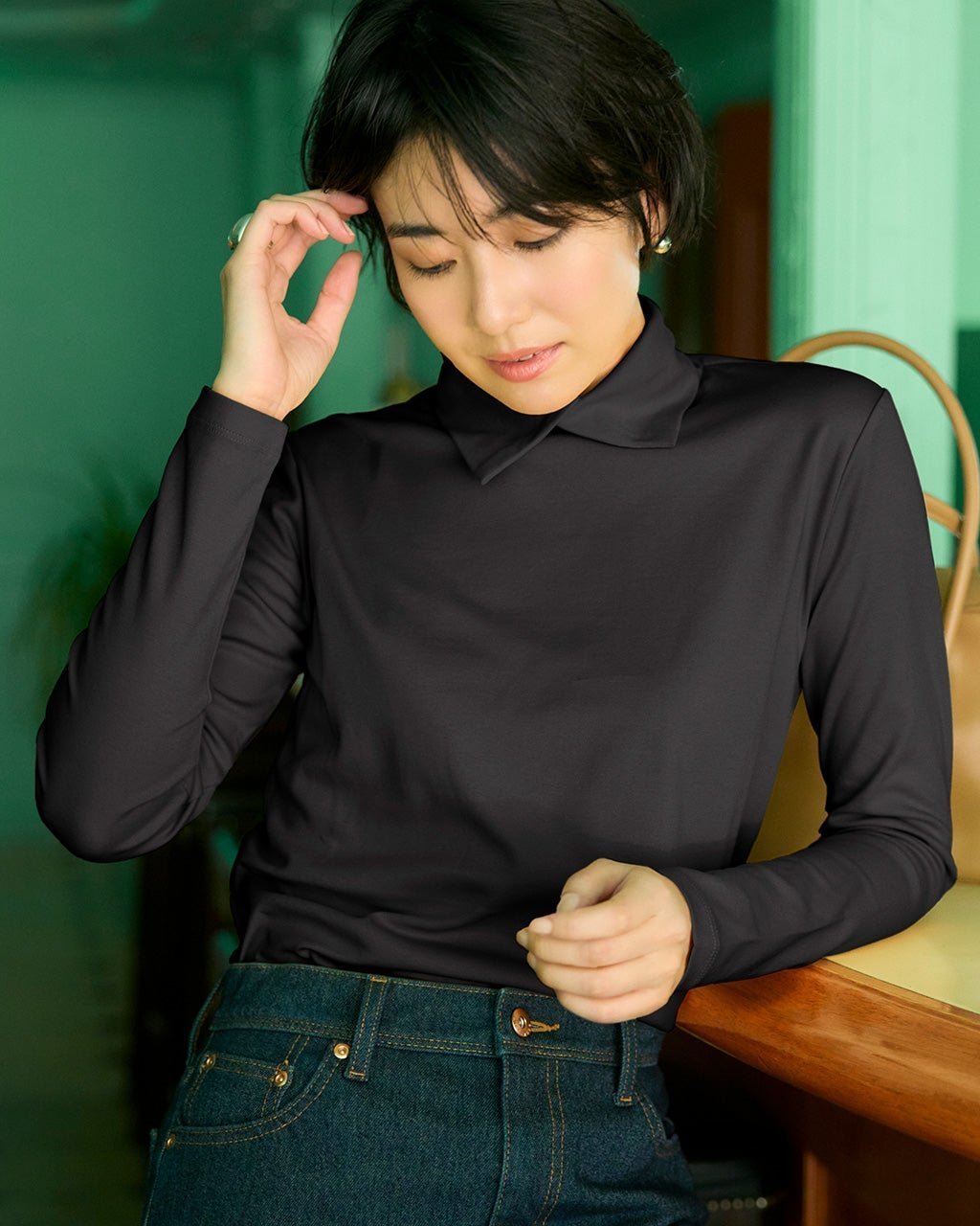 【ドゥクラッセ/DoCLASSE】の超長綿・衿付きハイネックカットソー インテリア・キッズ・メンズ・レディースファッション・服の通販 founy(ファニー) 　ファッション　Fashion　レディースファッション　Fashion for Women　トップス・カットソー　Cut & Sew Tops　シャツ・ブラウス・オフィスカジュアル　Elegant Blouses & Button-Ups　ロングTシャツ・Tシャツ　Longline T-Shirts & Tees　カットソー・ベーシックTシャツ　Cut-and-Sewn Tops / Stretch Tees & Basics　カットソー　Cut and Sewn Top　チェック　Check, Plaid, Tartan　フロント　Front, Front Design　ブラック|ID: prp329100004665742 ipo3291000000033856416