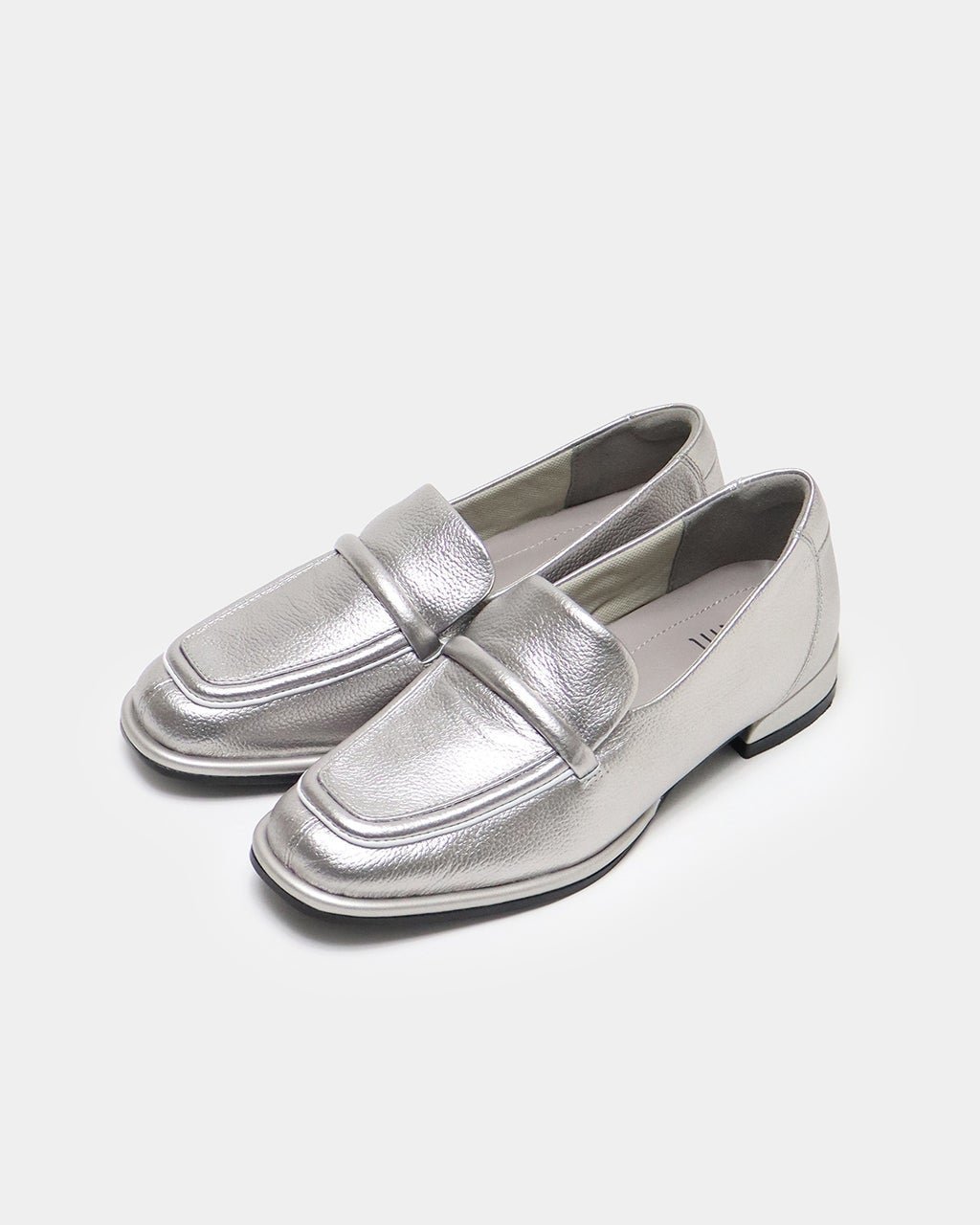 【フィットフィット/fitfit】のスタイリッシュレザーローファー810 インテリア・キッズ・メンズ・レディースファッション・服の通販 founy(ファニー) ファッション Fashion レディースファッション Fashion for Women クッション Cushion, Throw Pillow 抗菌 Antibacterial, Bacteria-Resistant 軽量 Lightweight, Ultra Light シューズ Shoes, Footwear スマート Smart, Elegant フィット Fit, Slim Fit フラット Flat, Flat Shoes メッシュ Mesh, Net Fabric ラバー Rubber, Rubber Sole 新作・新入荷 New Arrivals / New In シルバー|ID: prp329100004686773 ipo3291000000033843364