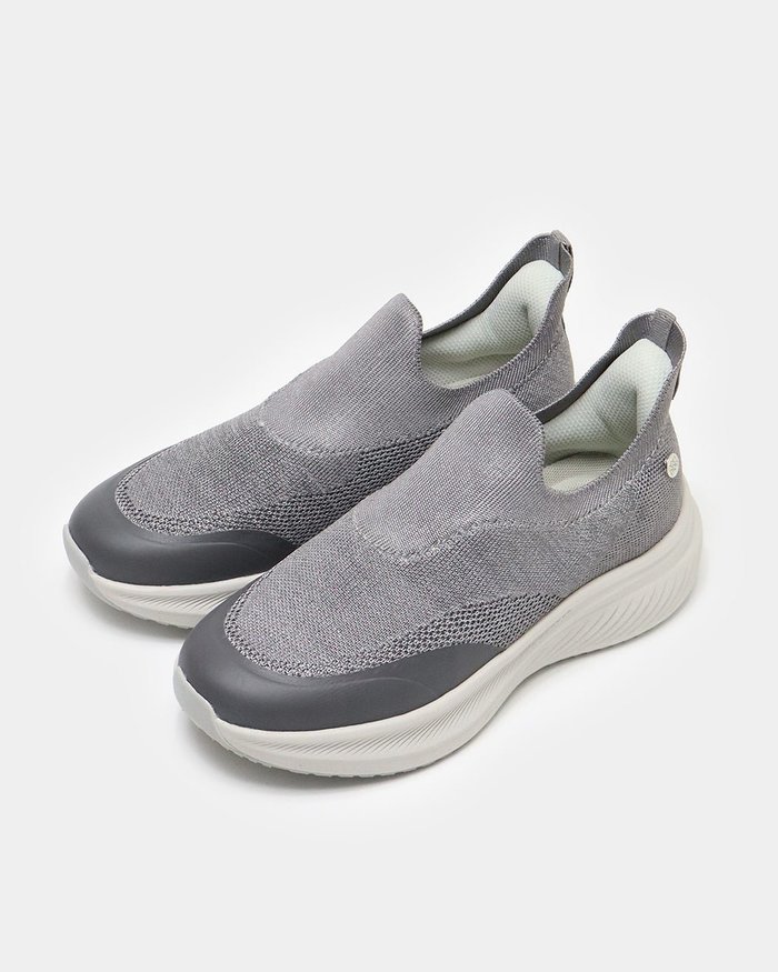 【フィットフィット/fitfit】の透湿防水スリッポンスニーカー550 インテリア・キッズ・メンズ・レディースファッション・服の通販 founy(ファニー) https://founy.com/ ファッション Fashion レディースファッション Fashion for Women インソール Shoe Insole クッション Cushion, Throw Pillow 抗菌 Antibacterial, Bacteria-Resistant 軽量 Lightweight, Ultra Light シューズ Shoes, Footwear シンプル Simple, Minimal スタイリッシュ Stylish, Fashionable スニーカー Sneakers, Trainers トレンド Trend, Trending Now フィット Fit, Slim Fit メタル Metal, Metal Parts メッシュ Mesh, Net Fabric ラバー Rubber, Rubber Sole リラックス Relax, Relaxed Fit ワイド Wide, Wide Fit 新作・新入荷 New Arrivals / New In エレガント 上品 Elegant |ID: prp329100004688299 ipo3291000000033856277