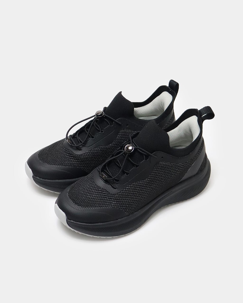 【フィットフィット/fitfit】のハンズフリークッションソールスニーカー550 インテリア・キッズ・メンズ・レディースファッション・服の通販 founy(ファニー) 　ファッション　Fashion　レディースファッション　Fashion for Women　インソール　Shoe Insole　厚底　Platform Shoes　クッション　Cushion, Throw Pillow　抗菌　Antibacterial, Bacteria-Resistant　スニーカー　Sneakers, Trainers　ドローコード　Drawcord, Drawstring Cord　ドローストリング　Drawstring, Pull Cord　人気　Popular, Best Seller　ファブリック　Fabric, Textile　フィット　Fit, Slim Fit　メタル　Metal, Metal Parts　メッシュ　Mesh, Net Fabric　ラバー　Rubber, Rubber Sole　ワイド　Wide, Wide Fit　新作・新入荷　New Arrivals / New In　エレガント 上品　Elegant　ブラック&times;ブラック|ID: prp329100004688301 ipo3291000000033856294