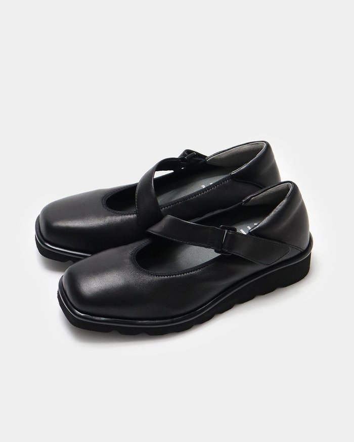 【フィットフィット/fitfit】のライトウェイトストラップシューズ インテリア・キッズ・メンズ・レディースファッション・服の通販 founy(ファニー) https://founy.com/ ファッション Fashion レディースファッション Fashion for Women インソール Shoe Insole エレガント 上品 Elegant クッション Cushion, Throw Pillow 抗菌 Antibacterial, Bacteria-Resistant シューズ Shoes, Footwear シンプル Simple, Minimal ストラップシューズ Strap Shoes, Mary Janes スニーカー Sneakers, Trainers フィット Fit, Slim Fit メッシュ Mesh, Net Fabric ラップ Wrap, Wrap Design 新作・新入荷 New Arrivals / New In |ID: prp329100004688302 ipo3291000000033856299