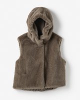 【ドゥクラッセ/DoCLASSE】のエコファー・フードジレ 人気、トレンドファッション・服の通販 founy(ファニー) ファッション Fashion レディースファッション Fashion for Women アウター Coat / Outerwear Collection レディースジャケット・軽アウター Jackets 新作・新入荷 New Arrivals / New In コンパクト Compact, Small Size ジャケット Jacket, Outerwear スタンド Stand Collar, Upright Stand バランス Balance, Style Balance 冬 Winter / This Winter 秋 Autumn 防寒 Cold Protection, Winter-Ready |ID:prp329100004708433