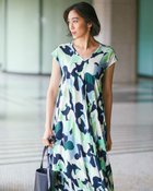 【ドゥクラッセ/DoCLASSE】のUVスラブ・フレアワンピース/柄普通丈 人気、トレンドファッション・服の通販 founy(ファニー) ファッション Fashion レディースファッション Fashion for Women ワンピース Dresses スマート Smart, Elegant フレア Flare, Flared フロント Front, Front Design プリント Print, Printed Pattern 夏 Summer 旅行 Travel 無地 Plain, Solid Color thumbnail ネイビーマルチ|ID: prp329100004714439 ipo3291000000034059557
