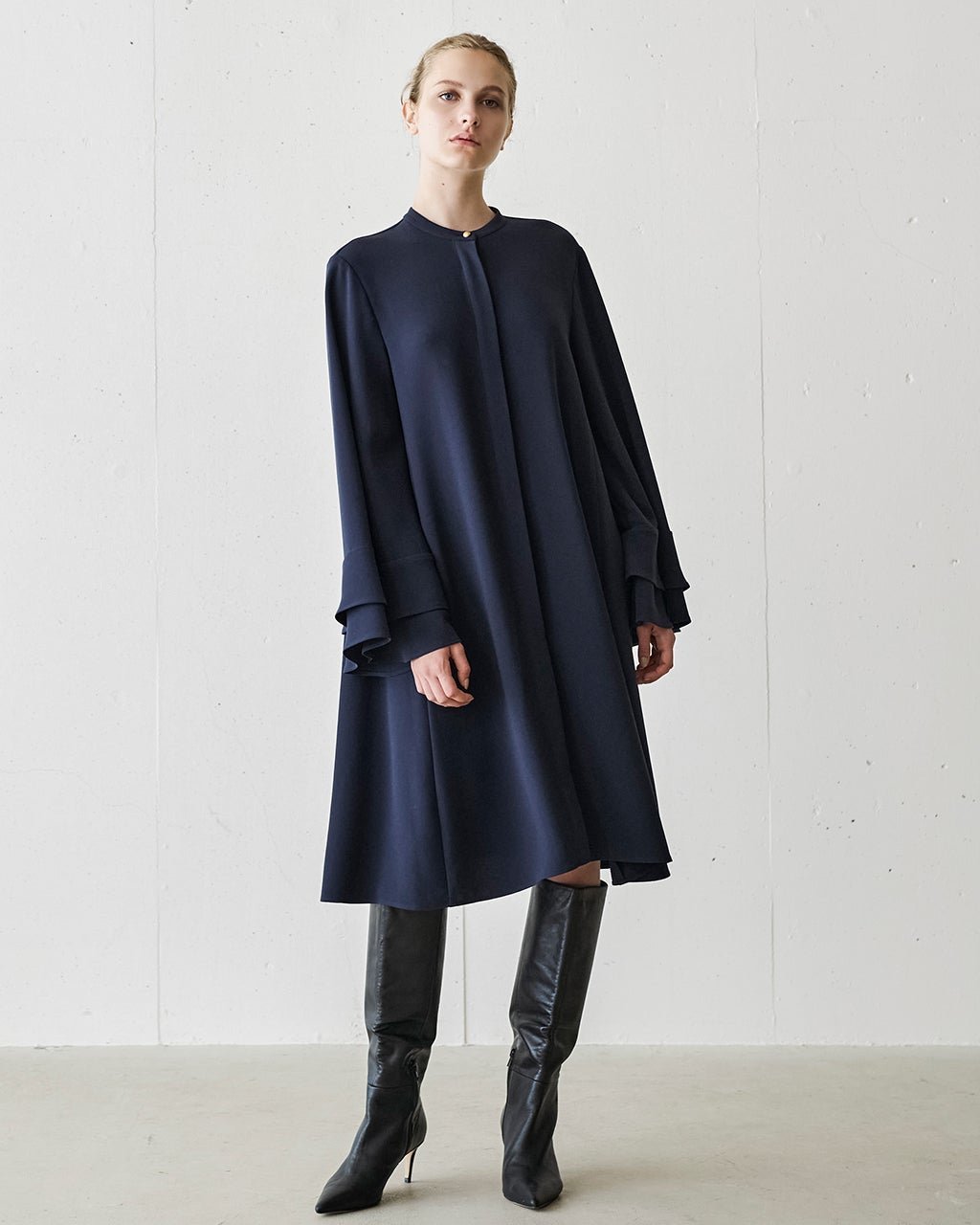 【ドゥクラッセ/DoCLASSE】の二重織ストレッチ・フリル袖ワンピース 人気、トレンドファッション・服の通販 founy(ファニー) 　ファッション　Fashion　レディースファッション　Fashion for Women　ワンピース　Dresses　新作・新入荷　New Arrivals / New In　なめらか　Smooth, Silky Texture　ストレッチ　Stretch, Stretchy Fabric　ダブル　Double, Double-Breasted　フリル　Frill, Ruffle　 other-1|ID: prp329100004717000 ipo3291000000034080847