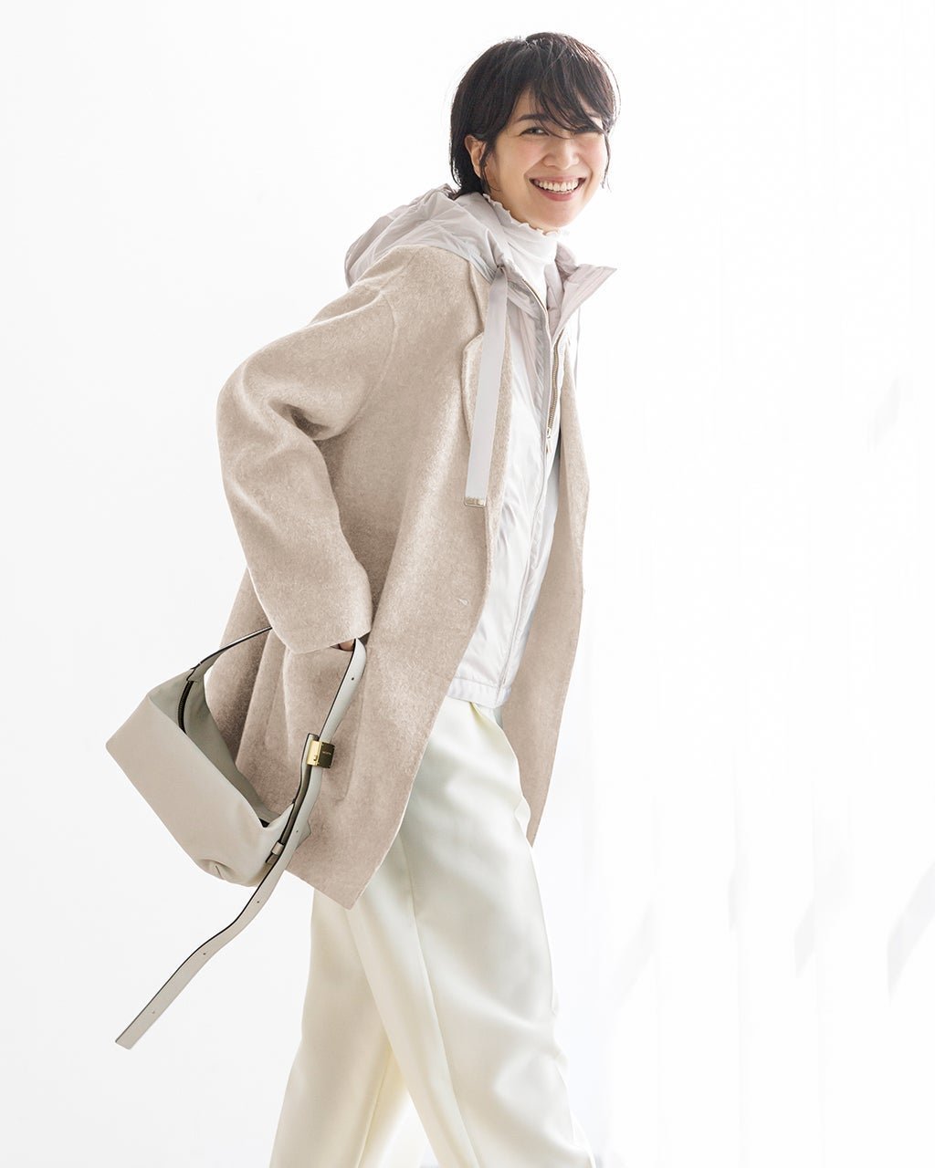 【ドゥクラッセ/DoCLASSE】のピュアウールリバー・ジャケットコート インテリア・キッズ・メンズ・レディースファッション・服の通販 founy(ファニー) 　ファッション　Fashion　レディースファッション　Fashion for Women　アウター　Coat / Outerwear Collection　コート・ロングコート・ピーコート　Long Coats, Peacoats & More　レディースジャケット・軽アウター　Jackets　新作・新入荷　New Arrivals / New In　なめらか　Smooth, Silky Texture　スマート　Smart, Elegant　ダブル　Double, Double-Breasted　ハンド　Hand, Handmade　フェイス　Face, Facial Design　フォルム　Silhouette, Form　ミドル　Middle Length, Mid Height　リラックス　Relax, Relaxed Fit　ロング　Long, Long-Length　ワーク　Workwear, Utility Style　エレガント 上品　Elegant　ビジネス 仕事 通勤　Business / Work / Commuting　ストーン|ID: prp329100004717006 ipo3291000000034080871