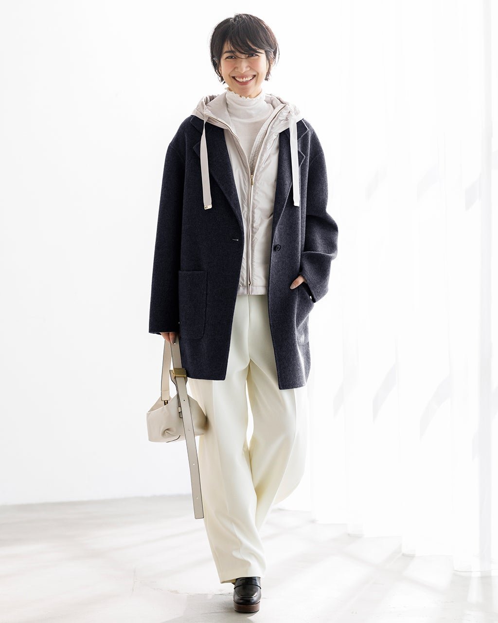 【ドゥクラッセ/DoCLASSE】のピュアウールリバー・ジャケットコート インテリア・キッズ・メンズ・レディースファッション・服の通販 founy(ファニー) 　ファッション　Fashion　レディースファッション　Fashion for Women　アウター　Coat / Outerwear Collection　コート・ロングコート・ピーコート　Long Coats, Peacoats & More　レディースジャケット・軽アウター　Jackets　新作・新入荷　New Arrivals / New In　なめらか　Smooth, Silky Texture　スマート　Smart, Elegant　ダブル　Double, Double-Breasted　ハンド　Hand, Handmade　フェイス　Face, Facial Design　フォルム　Silhouette, Form　ミドル　Middle Length, Mid Height　リラックス　Relax, Relaxed Fit　ロング　Long, Long-Length　ワーク　Workwear, Utility Style　エレガント 上品　Elegant　ビジネス 仕事 通勤　Business / Work / Commuting　ミッドナイトブルー|ID: prp329100004717006 ipo3291000000034080872