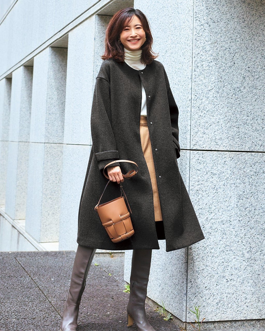 【ドゥクラッセ/DoCLASSE】のウールライクニードル・ロングコート インテリア・キッズ・メンズ・レディースファッション・服の通販 founy(ファニー) 　ファッション　Fashion　レディースファッション　Fashion for Women　アウター　Coat / Outerwear Collection　コート・ロングコート・ピーコート　Long Coats, Peacoats & More　新作・新入荷　New Arrivals / New In　なめらか　Smooth, Silky Texture　ストレッチ　Stretch, Stretchy Fabric　ドレス　Dress, One-Piece　バランス　Balance, Style Balance　ロング　Long, Long-Length　チャコール|ID: prp329100004717019 ipo3291000000034080940