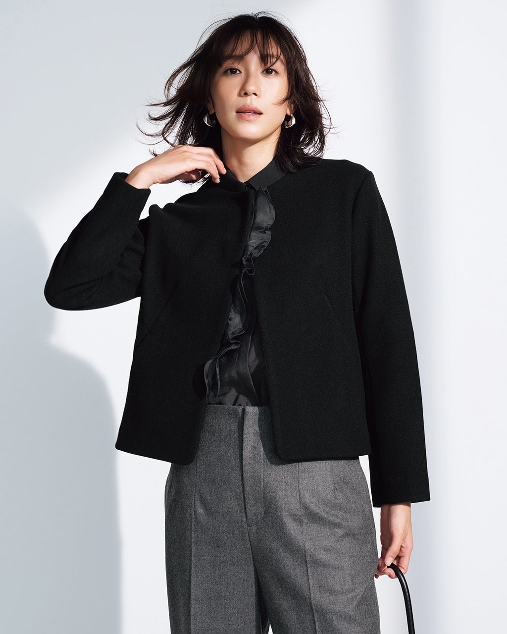 【ドゥクラッセ/DoCLASSE】のウールライクニードル・2WAYフリルジャケット 人気、トレンドファッション・服の通販 founy(ファニー) 　ファッション　Fashion　レディースファッション　Fashion for Women　アウター　Coat / Outerwear Collection　レディースジャケット・軽アウター　Jackets　新作・新入荷　New Arrivals / New In　オケージョン　Occasion Wear　シアー　Sheer, See-Through　ジャケット　Jacket, Outerwear　ストレッチ　Stretch, Stretchy Fabric　フリル　Frill, Ruffle　エレガント 上品　Elegant　ビジネス 仕事 通勤　Business / Work / Commuting　 other-1|ID: prp329100004717020 ipo3291000000034080944