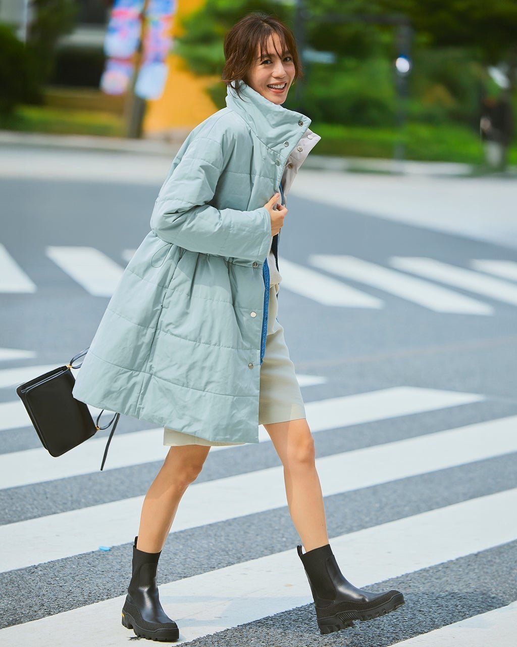 【ドゥクラッセ/DoCLASSE】のマジカルサーモ・リバーシブルタフタコート インテリア・キッズ・メンズ・レディースファッション・服の通販 founy(ファニー) ファッション Fashion レディースファッション Fashion for Women アウター Coat / Outerwear Collection コート・ロングコート・ピーコート Long Coats, Peacoats & More キルティング Quilted, Quilting 軽量 Lightweight, Ultra Light シンプル Simple, Minimal スタンド Stand Collar, Upright Stand スマート Smart, Elegant タフタ Taffeta, Structured Fabric ダウン Down, Puffer 人気 Popular, Best Seller エレガント 上品 Elegant ブルーグレー|ID: prp329100004717022 ipo3291000000034080958