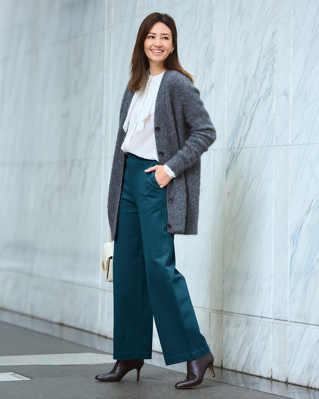 【ドゥクラッセ/DoCLASSE】のプレミアサーモN・セミワイド/72㎝ インテリア・キッズ・メンズ・レディースファッション・服の通販 founy(ファニー) 　ファッション　Fashion　レディースファッション　Fashion for Women　パンツ　Pants & Trousers　秋　Autumn　ストレッチ　Stretch, Stretchy Fabric　タイツ　Tights, Legwear　トレンド　Trend, Trending Now　人気　Popular, Best Seller　ワイド　Wide, Wide Fit　エレガント 上品　Elegant　ビジネス 仕事 通勤　Business / Work / Commuting　ダークピーコック|ID: prp329100004717025 ipo3291000000034080974