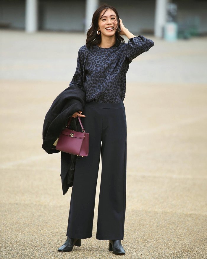 【ドゥクラッセ/DoCLASSE】のプレミアサーモN・セミワイド/72㎝ インテリア・キッズ・メンズ・レディースファッション・服の通販 founy(ファニー) https://founy.com/ ファッション Fashion レディースファッション Fashion for Women パンツ Pants & Trousers 秋 Autumn ストレッチ Stretch, Stretchy Fabric タイツ Tights, Legwear トレンド Trend, Trending Now 人気 Popular, Best Seller ワイド Wide, Wide Fit エレガント 上品 Elegant ビジネス 仕事 通勤 Business / Work / Commuting |ID: prp329100004717025 ipo3291000000034474781