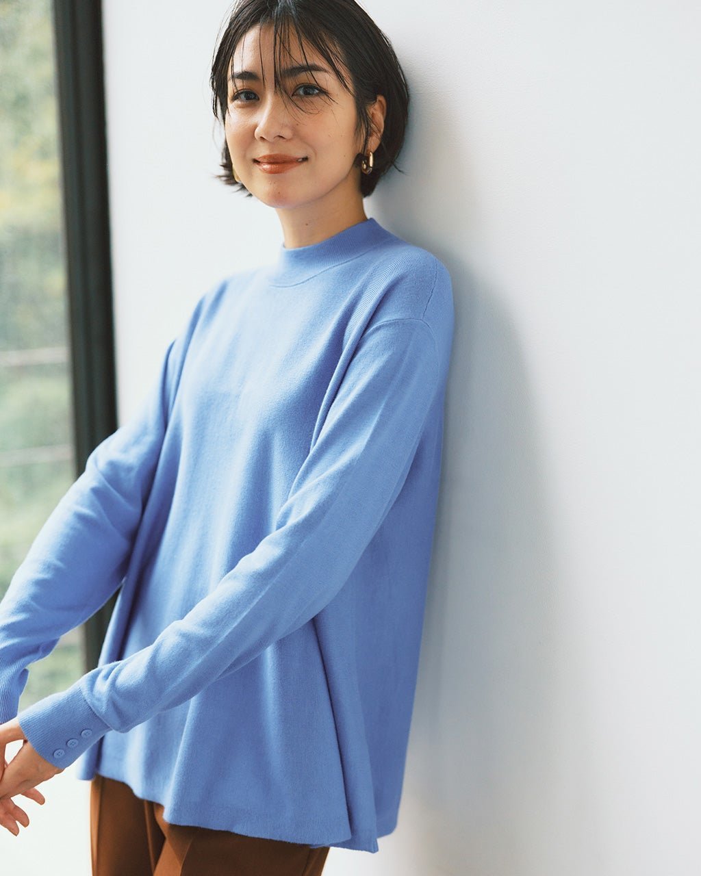 【ドゥクラッセ/DoCLASSE】のシルクフィール・フレアハイネックニット 人気、トレンドファッション・服の通販 founy(ファニー) 　ファッション　Fashion　レディースファッション　Fashion for Women　トップス・カットソー　Cut & Sew Tops　ニット　Knit Tops & Sweaters　なめらか　Smooth, Silky Texture　スマート　Smart, Elegant　セーター　Sweater, Knitwear　ハイネック　High Neck, Mock Neck　フォルム　Silhouette, Form　フレア　Flare, Flared　エレガント 上品　Elegant　人気　Popular, Best Seller　 other-1|ID: prp329100004717034 ipo3291000000035932996