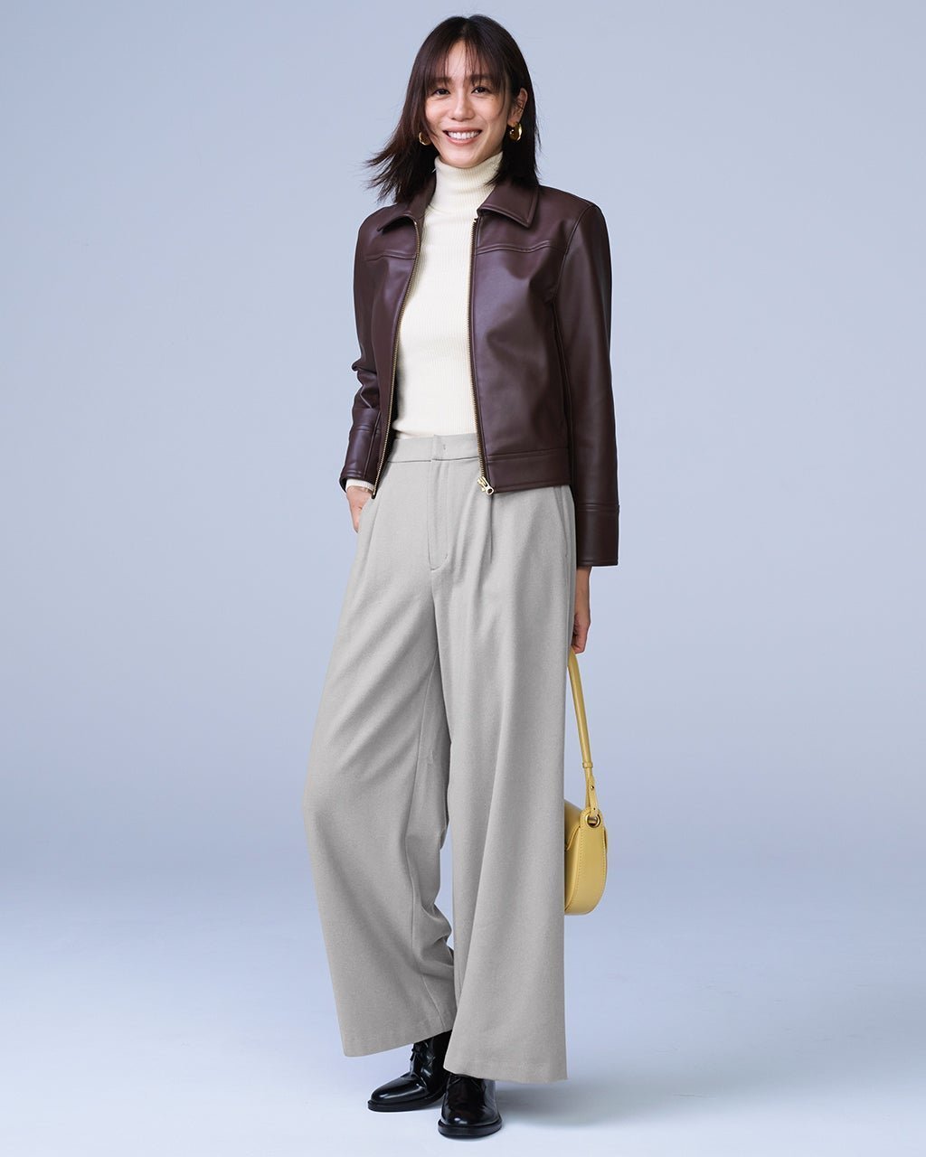 【ドゥクラッセ/DoCLASSE】のフランネルタッチ・ストレッチセミワイドパンツ インテリア・キッズ・メンズ・レディースファッション・服の通販 founy(ファニー) 　ファッション　Fashion　レディースファッション　Fashion for Women　パンツ　Pants & Trousers　ストレッチ　Stretch, Stretchy Fabric　ワイド　Wide, Wide Fit　ビジネス 仕事 通勤　Business / Work / Commuting　定番　Standard, Basic Item　A/W・秋冬　Autumn/Winter　ライトグレー|ID: prp329100004717053 ipo3291000000034081131