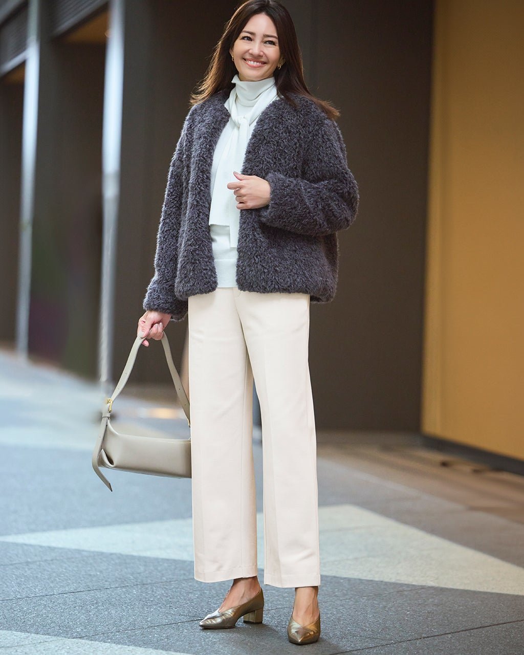 【ドゥクラッセ/DoCLASSE】のプレミアサーモN・センターラインストレート インテリア・キッズ・メンズ・レディースファッション・服の通販 founy(ファニー) 　ファッション　Fashion　レディースファッション　Fashion for Women　パンツ　Pants & Trousers　秋　Autumn　ストレッチ　Stretch, Stretchy Fabric　ストレート　Straight, Straight Cut　センター　Center, Center Line　タイツ　Tights, Legwear　人気　Popular, Best Seller　おすすめ　Recommended / Our Picks　エレガント 上品　Elegant　ビジネス 仕事 通勤　Business / Work / Commuting　オフホワイト|ID: prp329100004717071 ipo3291000000034081237