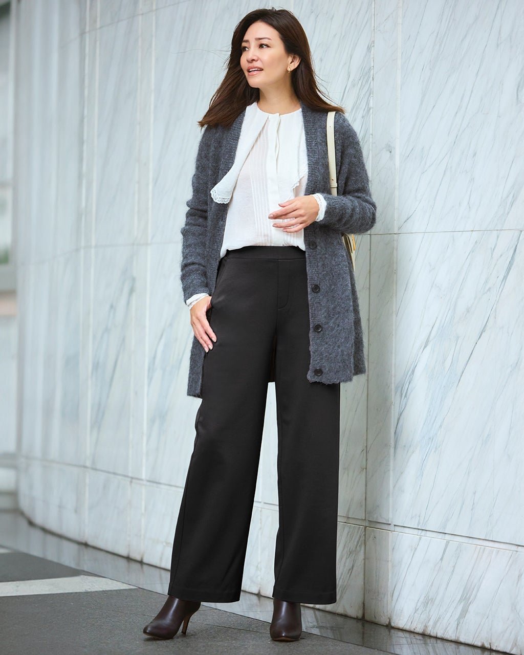 【ドゥクラッセ/DoCLASSE】のプレミアサーモN・セミワイド/68㎝ インテリア・キッズ・メンズ・レディースファッション・服の通販 founy(ファニー) 　ファッション　Fashion　レディースファッション　Fashion for Women　パンツ　Pants & Trousers　秋　Autumn　ストレッチ　Stretch, Stretchy Fabric　タイツ　Tights, Legwear　トレンド　Trend, Trending Now　人気　Popular, Best Seller　ワイド　Wide, Wide Fit　エレガント 上品　Elegant　ビジネス 仕事 通勤　Business / Work / Commuting　ブラック|ID: prp329100004717074 ipo3291000000034081265