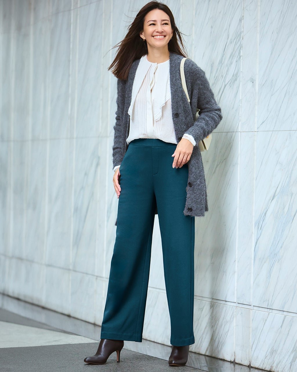 【ドゥクラッセ/DoCLASSE】のプレミアサーモN・セミワイド/68㎝ インテリア・キッズ・メンズ・レディースファッション・服の通販 founy(ファニー) 　ファッション　Fashion　レディースファッション　Fashion for Women　パンツ　Pants & Trousers　秋　Autumn　ストレッチ　Stretch, Stretchy Fabric　タイツ　Tights, Legwear　トレンド　Trend, Trending Now　人気　Popular, Best Seller　ワイド　Wide, Wide Fit　エレガント 上品　Elegant　ビジネス 仕事 通勤　Business / Work / Commuting　ダークピーコック|ID: prp329100004717074 ipo3291000000034081269