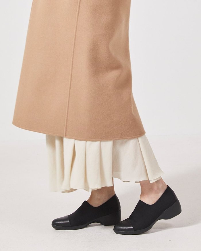 【フィットフィット/fitfit】の撥水スリッポンスニーカー900 インテリア・キッズ・メンズ・レディースファッション・服の通販 founy(ファニー) https://founy.com/ ファッション Fashion レディースファッション Fashion for Women インソール Shoe Insole エレガント 上品 Elegant 抗菌 Antibacterial, Bacteria-Resistant 軽量 Lightweight, Ultra Light シンプル Simple, Minimal ストレッチ Stretch, Stretchy Fabric スニーカー Sneakers, Trainers スマート Smart, Elegant スリッポン Slip-On, Loafer 定番 Standard, Basic Item 人気 Popular, Best Seller フィット Fit, Slim Fit メッシュ Mesh, Net Fabric ラバー Rubber, Rubber Sole レース Lace, Lace Fabric ロング Long, Long-Length |ID: prp329100004725428 ipo3291000000036159542