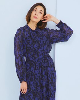 【ドゥクラッセ/DoCLASSE】 シフォンジョーゼット・総柄ブラウス人気、トレンドファッション・服の通販 founy(ファニー) ファッション Fashion レディースファッション Fashion for Women トップス・カットソー Cut & Sew Tops シャツ・ブラウス・オフィスカジュアル Elegant Blouses & Button-Ups ギャザー Gathered, Ruffled シフォン Chiffon, Lightweight Fabric ジョーゼット Georgette, Semi-Sheer Fabric フレア Flare, Flared |ID:prp329100004740198