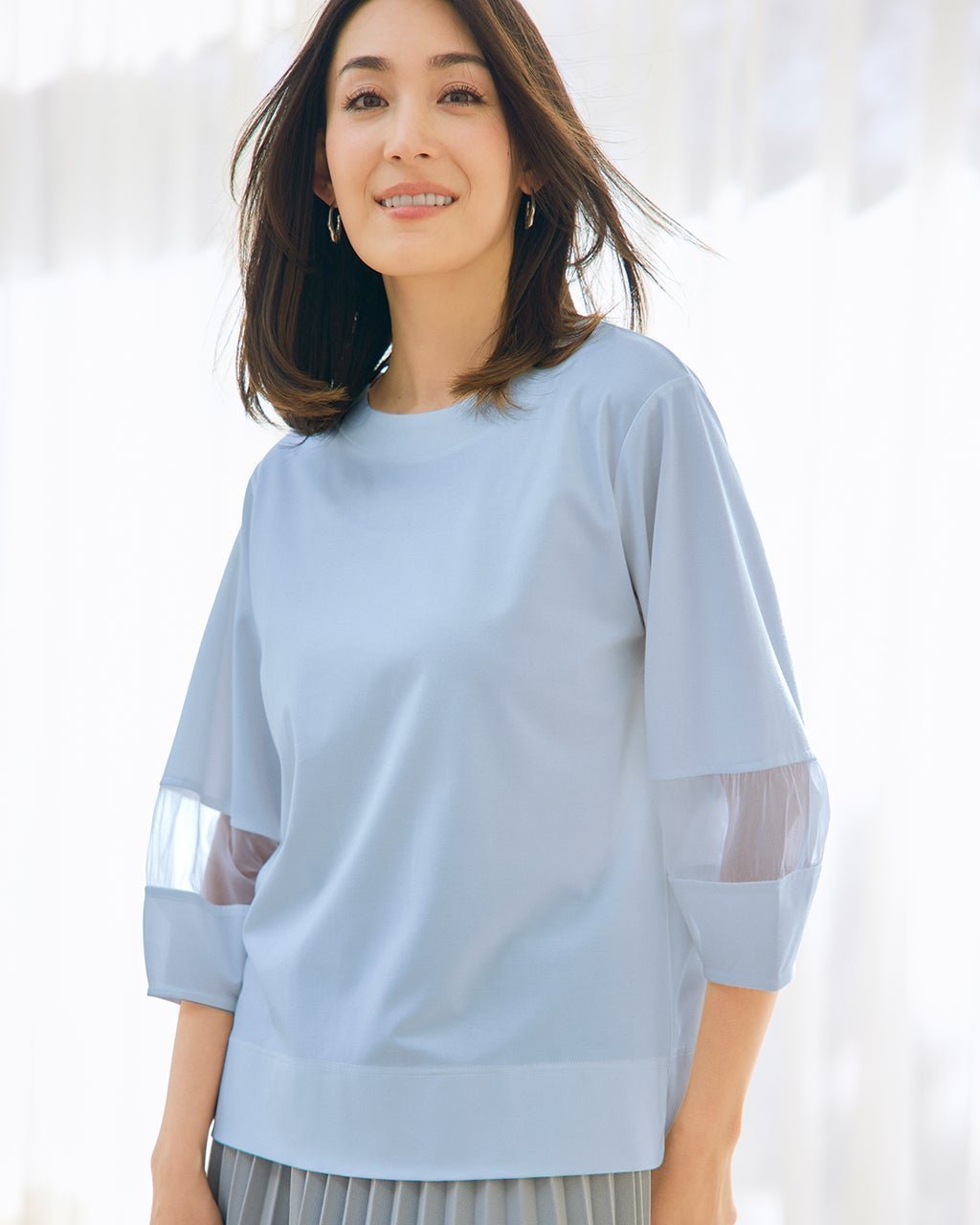 【ドゥクラッセ/DoCLASSE】のランタンスリーブ・シアー切り替えプルオーバー インテリア・キッズ・メンズ・レディースファッション・服の通販 founy(ファニー) 　ファッション　Fashion　レディースファッション　Fashion for Women　トップス・カットソー　Cut & Sew Tops　シャツ・ブラウス・オフィスカジュアル　Elegant Blouses & Button-Ups　ロングTシャツ・Tシャツ　Longline T-Shirts & Tees　カジュアルプルオーバー・ニットトップス　Pullovers & Knit Tops / Casual Pullovers　カットソー・ベーシックTシャツ　Cut-and-Sewn Tops / Stretch Tees & Basics　インナー　Innerwear　カットソー　Cut and Sewn Top　シアー　Sheer, See-Through　スリーブ　Sleeve, Long Sleeve / Short Sleeve　鹿の子　Piqué, Kanoko Fabric　サックス|ID: prp329100004740208 ipo3291000000034505625