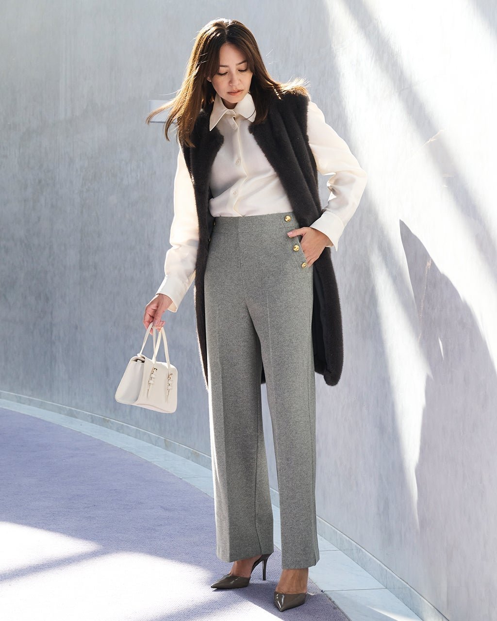 【ドゥクラッセ/DoCLASSE】のウォームストレッチ・セミワイド/68cm インテリア・キッズ・メンズ・レディースファッション・服の通販 founy(ファニー) ファッション Fashion レディースファッション Fashion for Women パンツ Pants & Trousers カッティング Cutting Detail カットソー Cut and Sewn Top ストレッチ Stretch, Stretchy Fabric メタル Metal, Metal Parts ワイド Wide, Wide Fit 新作・新入荷 New Arrivals / New In エレガント 上品 Elegant グレー|ID: prp329100004755612 ipo3291000000034399133