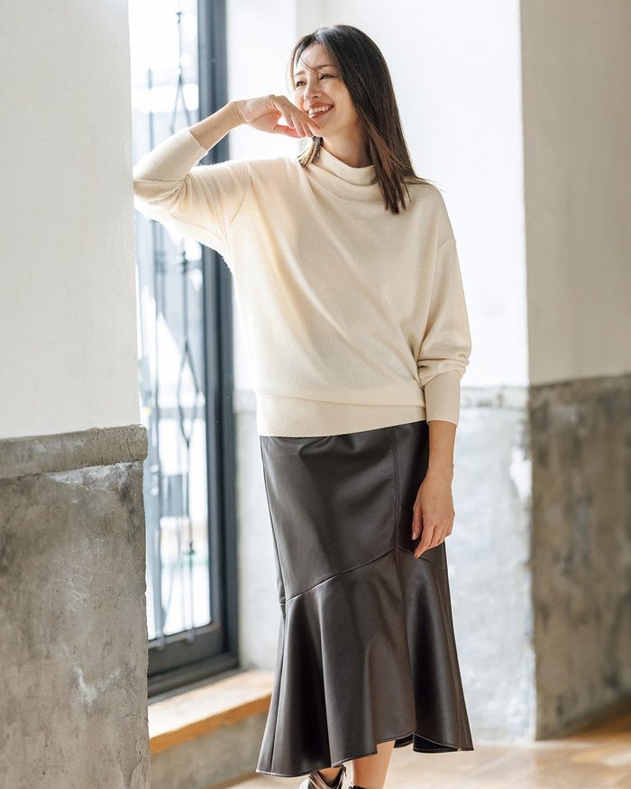 【ドゥクラッセ/DoCLASSE】のカシミヤ混・ハイネックニット インテリア・キッズ・メンズ・レディースファッション・服の通販 founy(ファニー) https://founy.com/ ファッション Fashion レディースファッション Fashion for Women トップス・カットソー Cut & Sew Tops ニット Knit Tops & Sweaters アウトレット Outlet / Clearance なめらか Smooth, Silky Texture コンパクト Compact, Small Size セーター Sweater, Knitwear ドレープ Drape, Draping Fabric ハイネック High Neck, Mock Neck |ID: prp329100004755619 ipo3291000000036204561