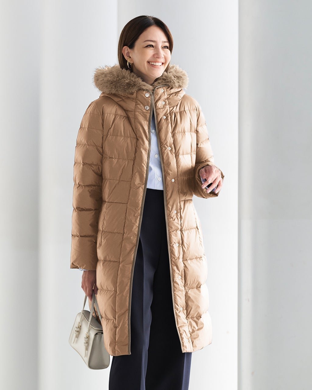 【ドゥクラッセ/DoCLASSE】の艶Airダウン・エコファーフードロングコート インテリア・キッズ・メンズ・レディースファッション・服の通販 founy(ファニー)  ファッション Fashion レディースファッション Fashion for Women アウター Coat / Outerwear Collection コート・ロングコート・ピーコート Long Coats, Peacoats & More カッティング Cutting Detail シェイプ Shape, Slim Fit タフタ Taffeta, Structured Fabric ダウン Down, Puffer バランス Balance, Style Balance 新作・新入荷 New Arrivals / New In キャメル|ID: prp329100004755625 ipo3291000000034399227