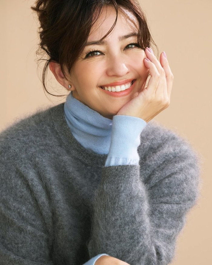 【ドゥクラッセ/DoCLASSE】のミンクタッチカシミヤ・セーター インテリア・キッズ・メンズ・レディースファッション・服の通販 founy(ファニー) https://founy.com/ ファッション Fashion レディースファッション Fashion for Women トップス・カットソー Cut & Sew Tops ニット Knit Tops & Sweaters エアリー Airy Texture シンプル Simple, Minimal スペシャル Special, Limited Edition セーター Sweater, Knitwear テクスチャー Texture, Textured Fabric 定番 Standard, Basic Item なめらか Smooth, Silky Texture 人気 Popular, Best Seller モノトーン Monotone, Black and White ラグジュアリー Luxury, Elegant リュクス Luxury, Elegant, High-End, Chic 冬 Winter / This Winter A/W・秋冬 Autumn/Winter |ID: prp329100004755633 ipo3291000000034758837