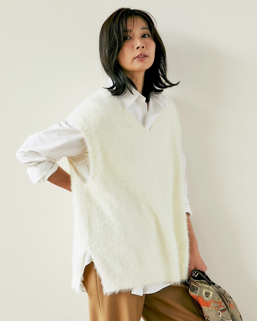 【ドゥクラッセ/DoCLASSE】のフェザーヤーン・2WAYニットベスト 人気、トレンドファッション・服の通販 founy(ファニー) 　ファッション　Fashion　レディースファッション　Fashion for Women　アウター　Coat / Outerwear Collection　レディースジャケット・軽アウター　Jackets　おすすめ　Recommended / Our Picks　インナー　Innerwear　ショルダー　Shoulder, Shoulder Strap　ジャケット　Jacket, Outerwear　トレンド　Trend, Trending Now　ドロップ　Drop Shoulder, Dropped Style　ベスト　Vest, Waistcoat　ラグジュアリー　Luxury, Elegant　 other-1|ID: prp329100004755636 ipo3291000000035933044