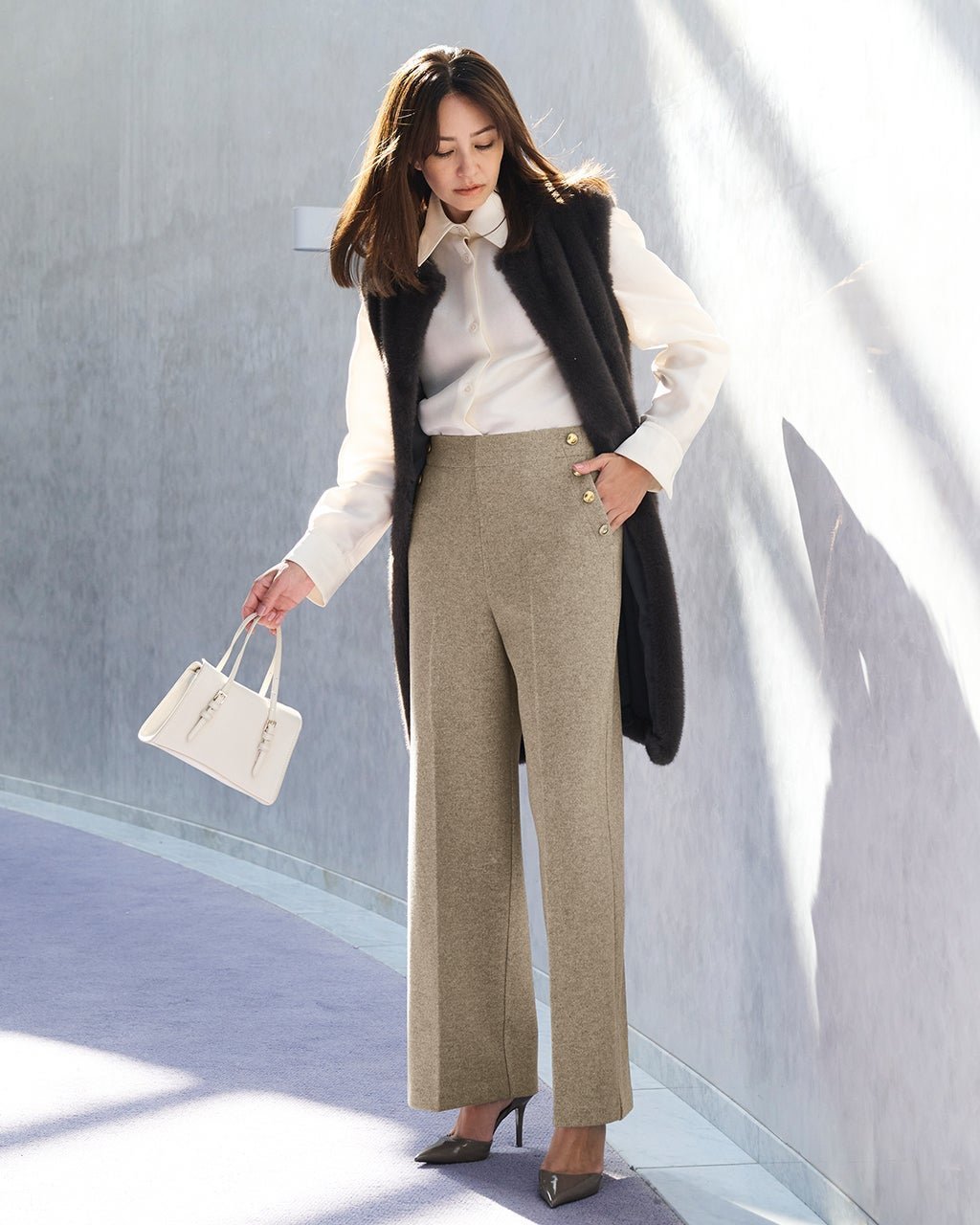 【ドゥクラッセ/DoCLASSE】のウォームストレッチ・セミワイド/72cm インテリア・キッズ・メンズ・レディースファッション・服の通販 founy(ファニー) ファッション Fashion レディースファッション Fashion for Women パンツ Pants & Trousers カッティング Cutting Detail カットソー Cut and Sewn Top ストレッチ Stretch, Stretchy Fabric メタル Metal, Metal Parts ワイド Wide, Wide Fit 新作・新入荷 New Arrivals / New In エレガント 上品 Elegant トープ|ID: prp329100004755721 ipo3291000000034399491