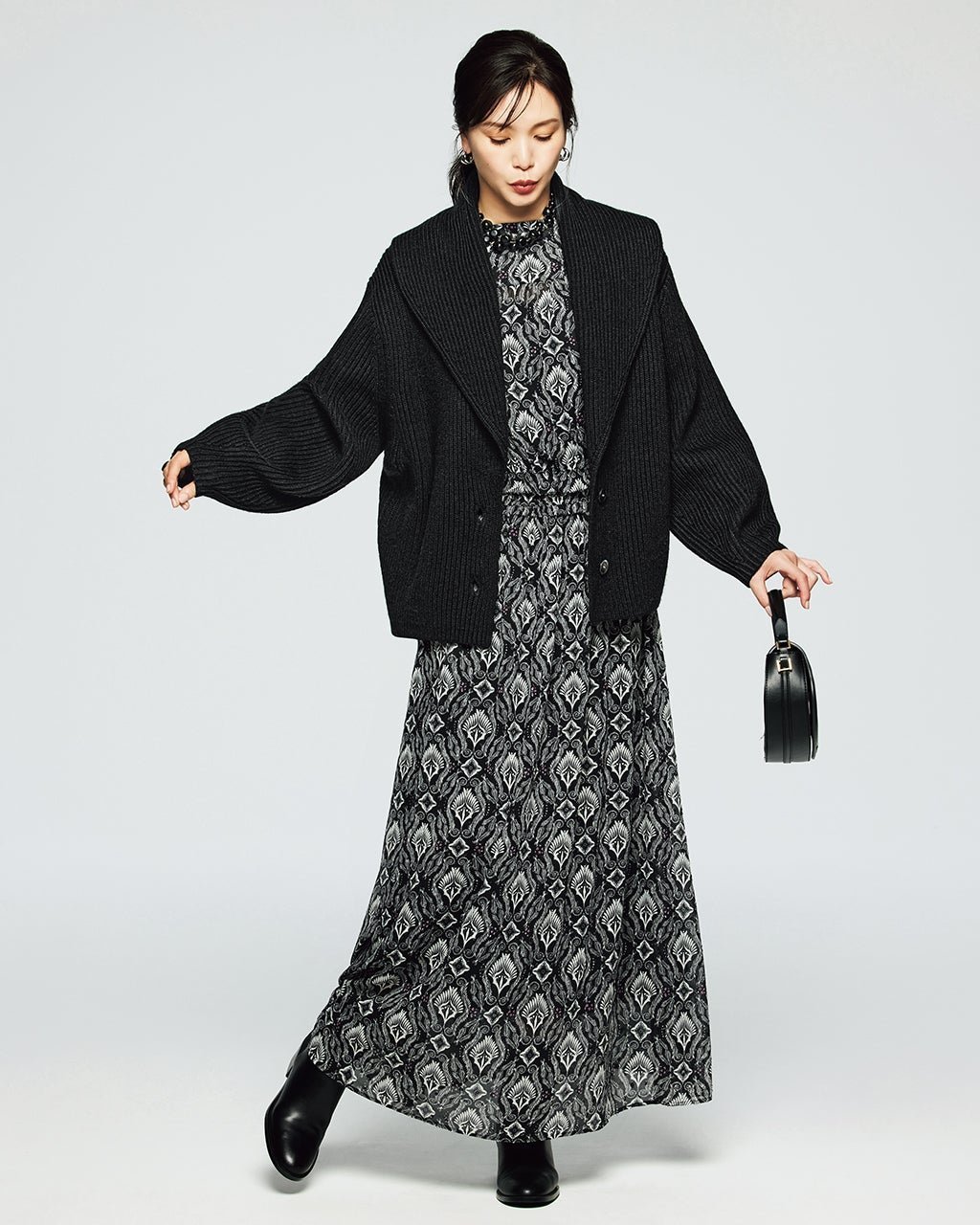 【ドゥクラッセ/DoCLASSE】の片畦編み・ショールカラーカーディガン インテリア・キッズ・メンズ・レディースファッション・服の通販 founy(ファニー) 　ファッション　Fashion　レディースファッション　Fashion for Women　トップス・カットソー　Cut & Sew Tops　カーディガン・羽織り　Layered Style Cardigans　畦編みニット・テクスチャードトップス　Ribbed Knit Sweaters / Textured Knit Tops　カーディガン　Cardigan, Knitwear　ショール　Shawl, Wrap　ジャケット　Jacket, Outerwear　ミックス　Mix, Mixed Style　ロング　Long, Long-Length　畦　Ribbed Knit　ブラック|ID: prp329100004755736 ipo3291000000034399525